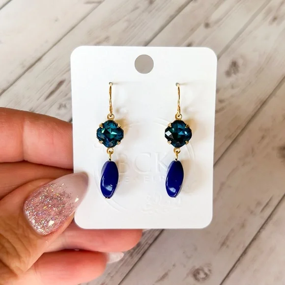 Blue glass and rhinestone Jewelry Set, gold tone, bracelet and earring set, gift - Picture 8 of 8